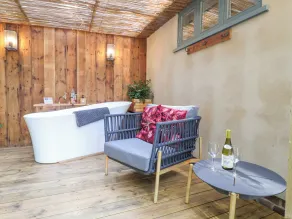 Yew Tree Farm Stable, Worlingworth - Spa