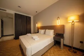 V Center Hotel - Camera