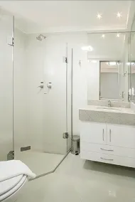 Brisa Tower Hotel - Bathroom