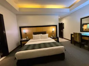 Sunday Business Avenue Formerly Rand Hotel - Room