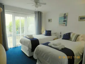 Watersedge Guest House - Værelse