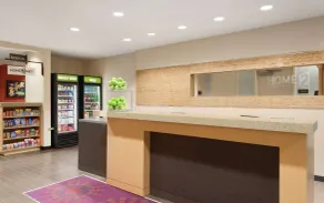 Home2 Suites by Hilton St. Louis/Forest Park - Réception