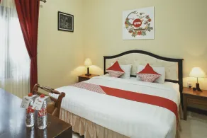 Ndalem Maharani Guest House - Værelse