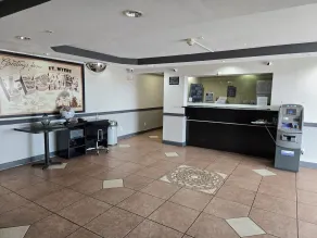 Stay Inn & Suites - Reception