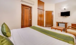 Itsy Hotels Auzone & Spa - Room