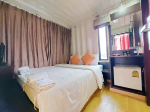 Retro Box Hotel Chumphon - Chambre
