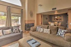 Dog-Friendly Tucson Home w/ Patio & Hot Tub - Innvendig