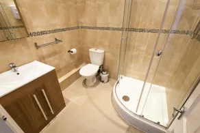 Clydesdale Apartments - Badezimmer