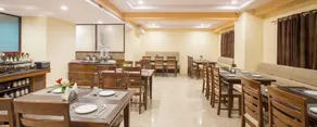 Hotel City Square By KeyMagics - Restaurant