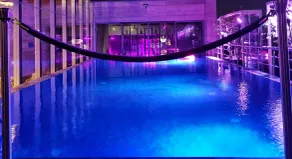 Radisson Lucknow City Center - Pool