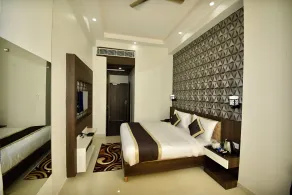 Indra Palace - Chambre