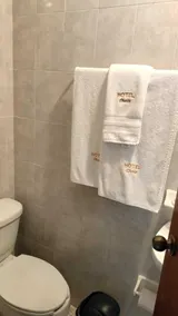 Hotel Chely - Badezimmer