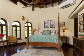 Peter Bay Gatehouse - Room
