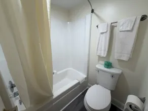 Travel Inn Buford near Mall of Georgia - Bad