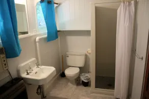 Lynnhurst Family Resort - Baño