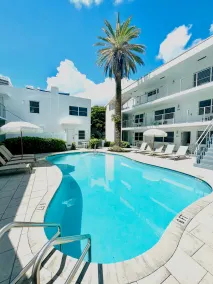 Aqua Hotel - Piscina