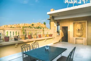 Hotel Sky Plaza - Best ever view of Jaisalmer Fort - Restaurante