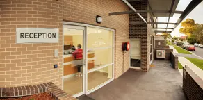 Charlestown Executive Apartments - Rezeption