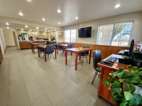 Super 8 by Wyndham Wickenburg AZ - Lobby