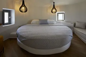 Aecon Suites - Room