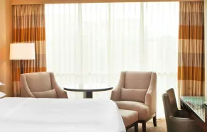 Courtland Grand Hotel, Trademark Collection by Wyndham - Chambre