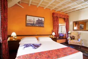 Pantheon Inn - Vue de la chambre