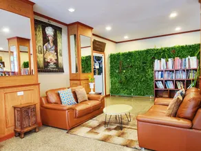 Phaithong Sotel Resort - Coin salon dans le hall
