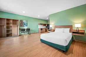 ECHO Suites Extended Stay By Wyndham Naples - Værelse