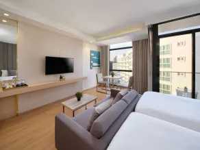 Arden Hotel and Residence by At Mind - Room