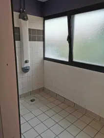 Auberge de Jeunesse HI Rouen - Bathroom
