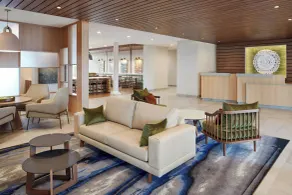Fairfield by Marriott Inn & Suites Stoughton - Lobby