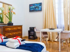 Queen Palace Suites - Chambre