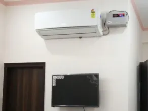 A1 Guest House - Servizio della camera