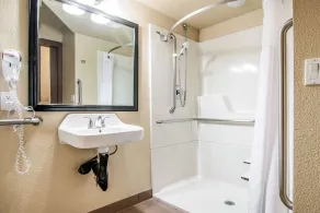 Comfort Inn & Suites Vancouver Downtown City Center - Chambre