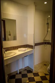 Brit Hotel Confort Azur Cholet Nord - Badezimmer