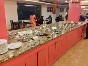 Taurus Sarovar Portico - Restaurant