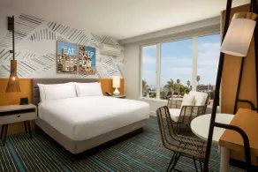 The Monsaraz San Diego, Tapestry Collection by Hilton - Chambre