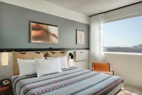 Moxy Charlotte Downtown - Camera