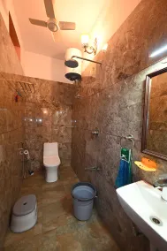Ardas Villa Bikaner - A Heritage Haveli - Free Railway Station & Airport shuttles - Badeværelse