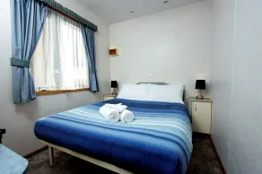 Lakes and Craters Holiday Park - Zimmer