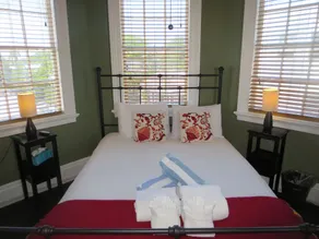 The Artist House - Room