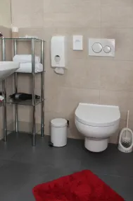 Christiano Apartments Hauptbahnhof | contactless check-in - Badrum