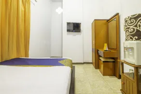 SPOT ON 2395 Hotel Aden 2 Syariah - Zimmer