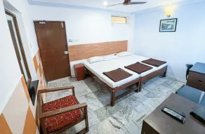 Hotel Shriram - Room