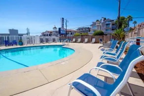 Edgewater Beach Inn - Pool