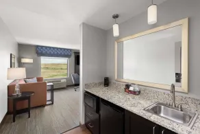Hampton Inn & Suites Douglas - Room