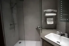 Pastures Hotel - Bad