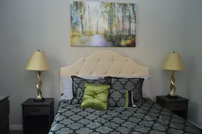 Montclair Apartments by Gracen Properties - Quarto