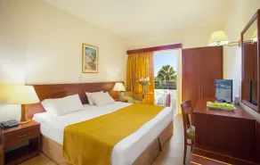 Kapetanios Limassol Hotel - Chambre