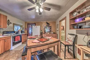 Cozy High Rolls Cottage Near Hiking Trails! - Interiør